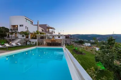 Vip Villa Anemeli, Pool, Sea view, Big Garden