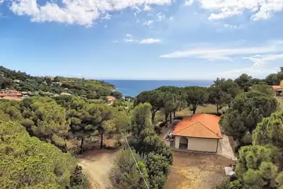 Image de Joli appartement dans une maison de vacances avec Wifi, climatisation, Tv, terrasse, animaux admis