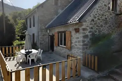 Image de Gite Les Lutins : maison de vacances avec vue montagne, Wi-Fi et climatisation