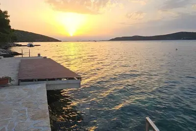 Image de Beachfront \nLarge terraces • Sea view • Quiet location • Renovated