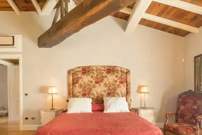 Image de A short distance from Forte dei Marmi, large and cozy country house