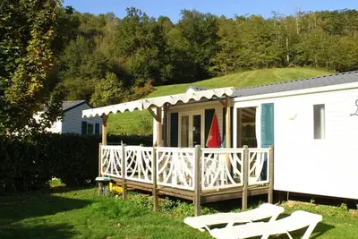 Image de Mobil home de 30m² avec terrasse, 2 chambres, pour 5 personnes à Nescus