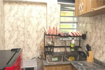 Image de Live By The Water 2-Br-Apt  With 24Hrs Power & Starlink WiFi