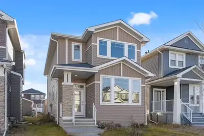 Image de Family-Friendly 3-Bed | Super Close to Airport!