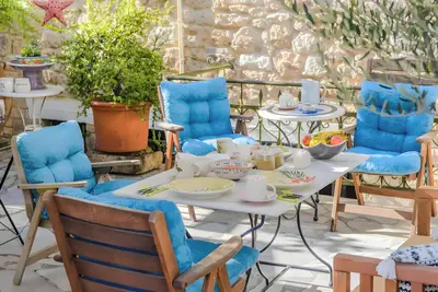Image de Appartement à l'hôtel 'Unit 6' avec terrasse privée, Wi-Fi et climatisation