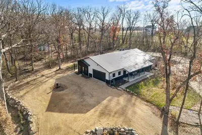 Image de Cozy 3-bedroom Shouse/Barndominium on acreage near Afton Alps