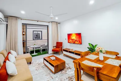 Image de 2-bedroom apartment  in Nyali/Ac, 2 mins walk to the beach with Gym and pool.