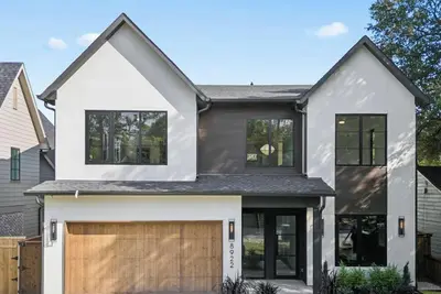 Image de Spacious, Modern Dallas Home w/ Cinema & Backyard