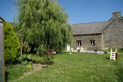 Image de Gîte Joly : maison de vacances avec terrasse privée, jardin et Wi-Fi à Corseul