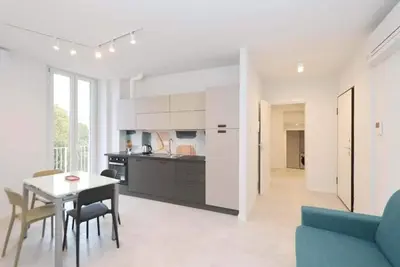 Abode Queen In The Fortress