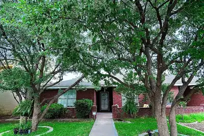 Image de The French Quarter 3Br2Bh\nIn the Heart of Midland, equipped for extended stays! !