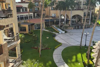 Image de Spend Christmas in Luxury at \nVilla del Palmar Flamingos Beach Resort\n7 nights