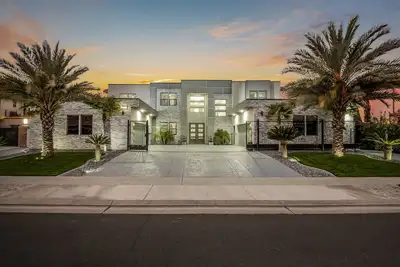 Image de Luxe 7br|Game Room, Firepit & Mini-putt| Sleeps 22