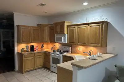 Image de The Sea Breeze super clean well equipped for extended staysin quiet neighborhood