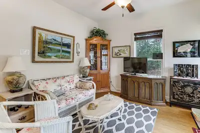 Work From Home: Peaceful Conroe Escape w/ Patio!