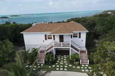 Image de Charming 4-bedroom house with a relaxing view of the Sea of abaco. \nHope Town