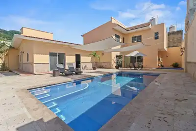Image de Luxury 4br Villa with Pool & Outdoor Paradise