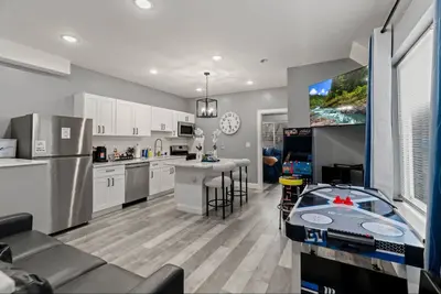 Image de Supreme Lux Suites\nNice Luxury 3 Bed Room\nComfortable and Activities