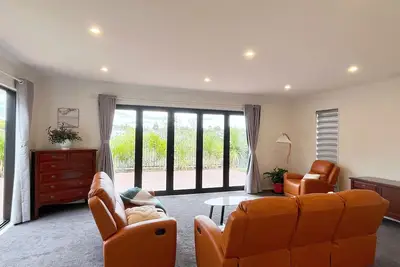 Image de Riverview Sunset Getaway - 4 bedroom 2. 5 bathroom and stunning view