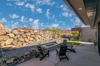 Image de Beautiful Home Near Snow Canyon