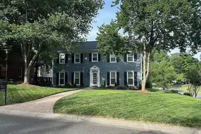 Image de Marvelous Well Appointed 5-bedroom house near Quail Hollow Club