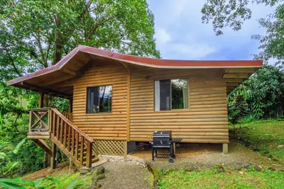 Image de Peaceful Jungle Cabin at Ginger Retreat with River Sounds & Fast Internet