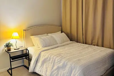 Stylish & Comfy 2-Bedroom Suite