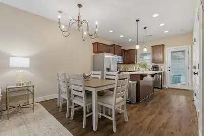 Image de Spacious 3br Hoover Townhome Near Met & Finley