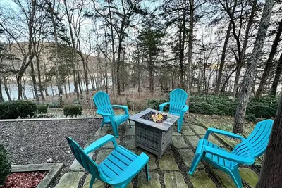 Large Beaver Lake Front Home - Kayaks, Fire Pit, Direct Water Access