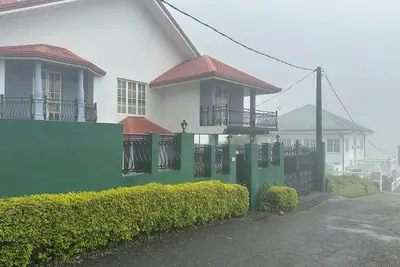 Image de 6-bedroom bungalow in Nuwara Eliya awaits you. \nFamily Friendly & Scenic