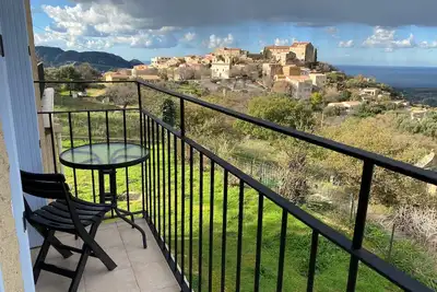 Image de Appartement 'Villa Pigna' avec vue mer, terrasse privée et Wi-Fi