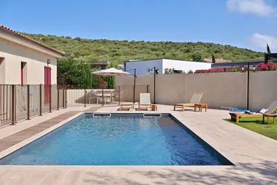 Image de Les volets rouges - villa de standing avec piscine - Oletta St FLorent - Pegonia