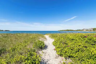 Image de Beach House On New Silver Beach! Rplo027