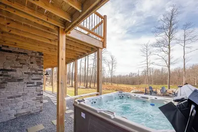 Image de New! Dog Friendly Lake Area Home w/ Hot Tub