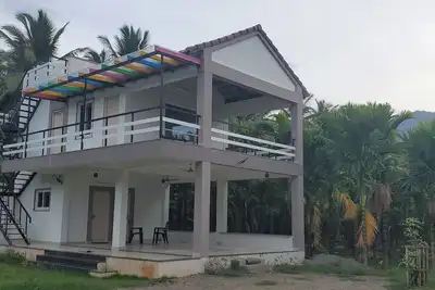 Cozy Farm Stay with Green View