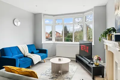 Image de 3 bed - Sleeps 7 - Modern & Comfort