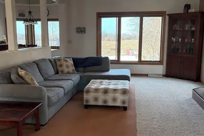 Image de Eaa Visitors - Spacious 4-bed/2. 5 Bath tranquil country home 19 miles from Eaa