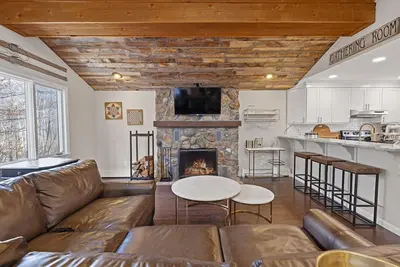 Five-Bed Luxury Chalet within Stratton Mountain Resort