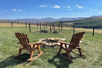 Image de Blue Ridge Mountains Farmhouse
