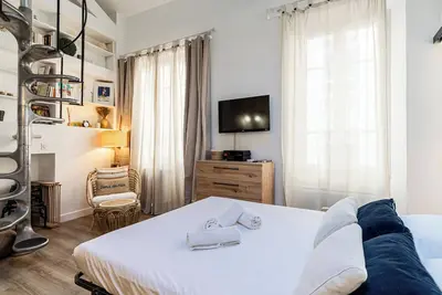 Image de Bel appartement duplex a 100m de la croisette