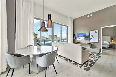 Image de Amazing 2br Apt w/ Resort-Style Amenities