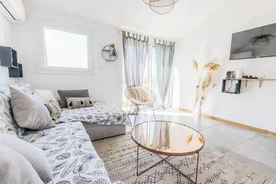 Image de 🔑 “Paglia Orba\" – Villa Jardin | by Efficios