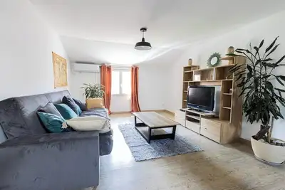 Image de 🔑 “U San Petru\" – Cœur de Propriano | by Efficios