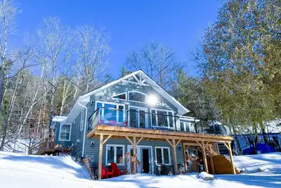 Image de Family-Ready Waterfront, Beach, Canoes Kayaks, Dog Ok