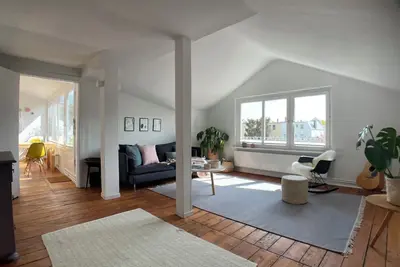 Image de Bright top-floor apartment with large south-facing terrace