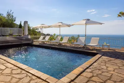 Image de Seaview Luxury Villa with terrace, gym, jacuzzi, pool & bbq