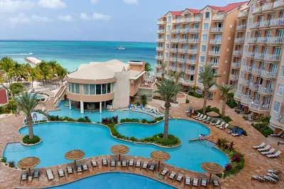 Image de Divi Aruba Phoenix Beach Resort on Palm Beach 1 bedroom 1 bath kitchen  2 pools
