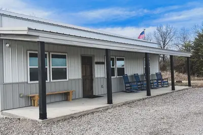 Image de 3-bedroom house just outside of McCune and Parsons