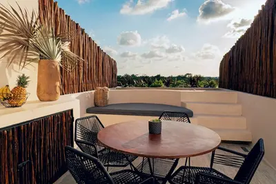 Image de 3br Penthouse Private Rooftop Pool & Balcony