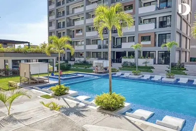 Image de Ground Floor Poolside Apartment | Iyari · Duna R